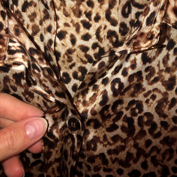 Leopard Print Top - Picture 3 of 6